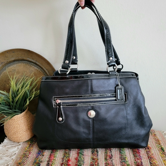 Coach Handbags - Coach Black Leather Shoulder Bag